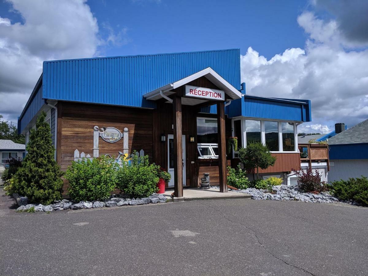 Motel Claude Degelis Eksteriør billede